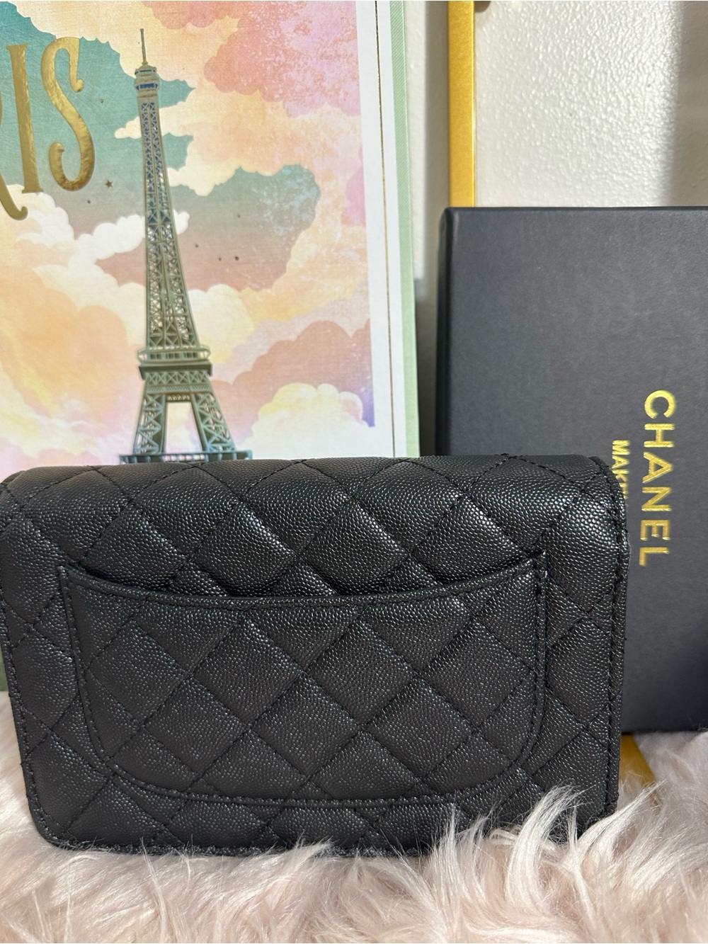 Black Wallet on Chain - Picture 6 of 11